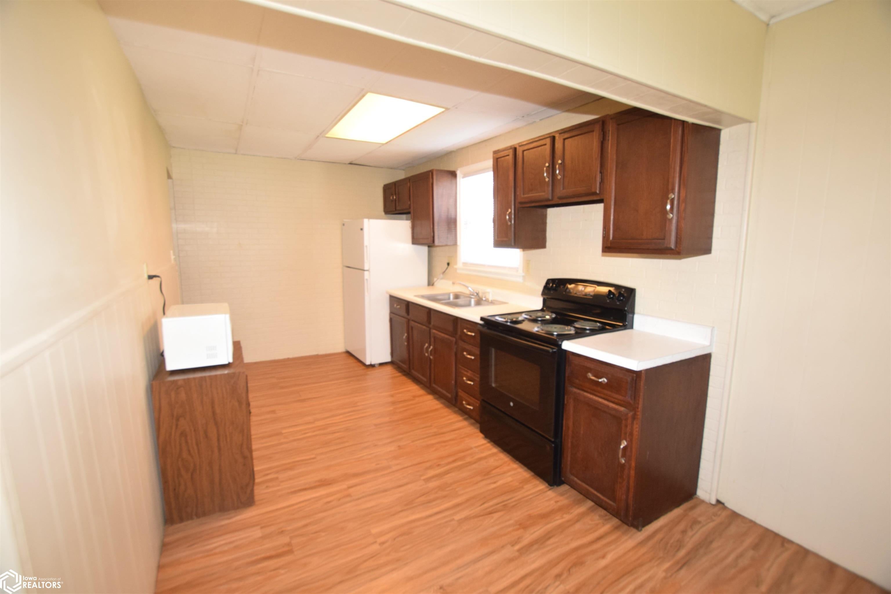 912 Laurel Street