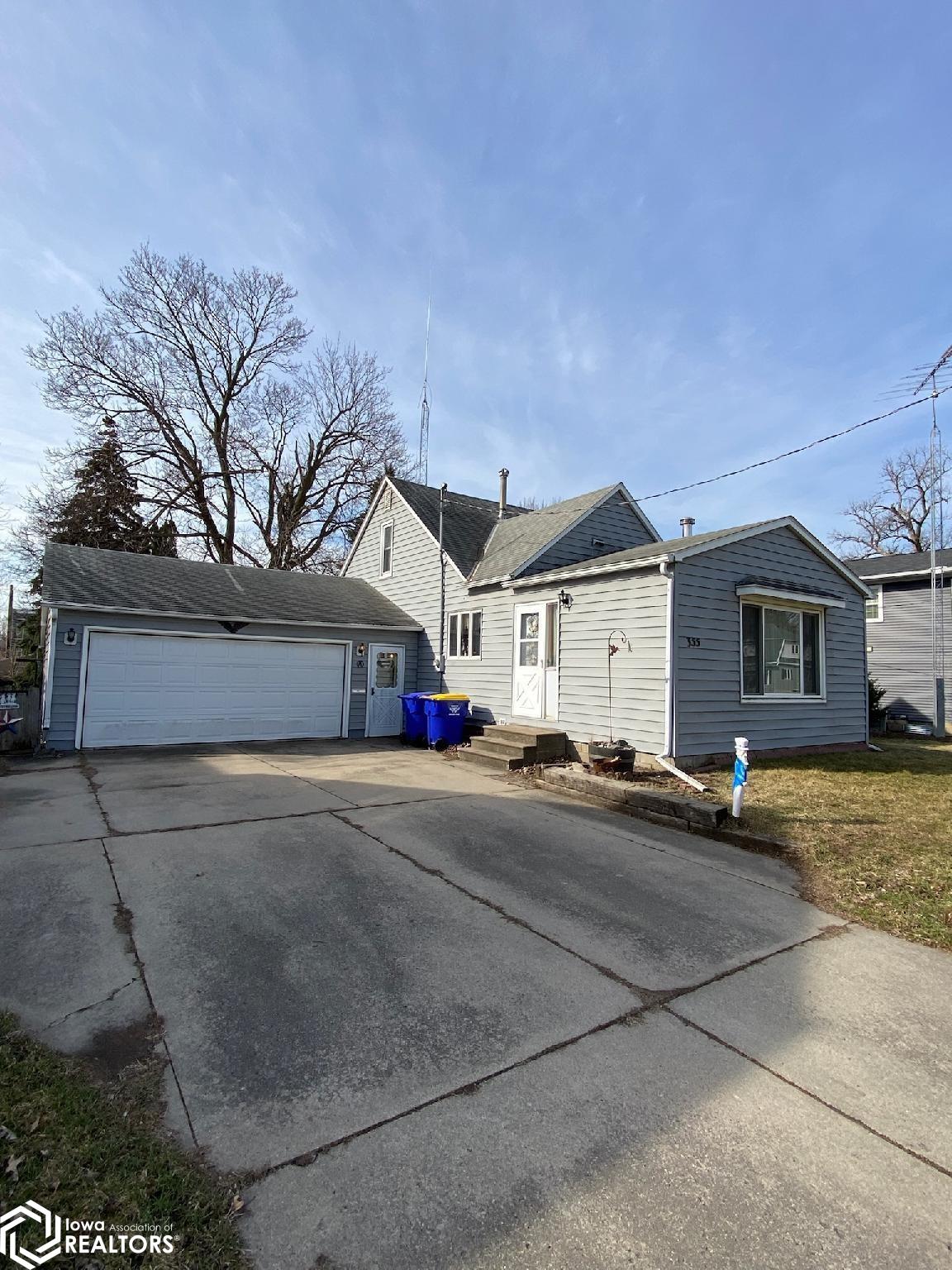 Photo 1 of 17 — 355 W 7Th Street, Garner, IA 50438