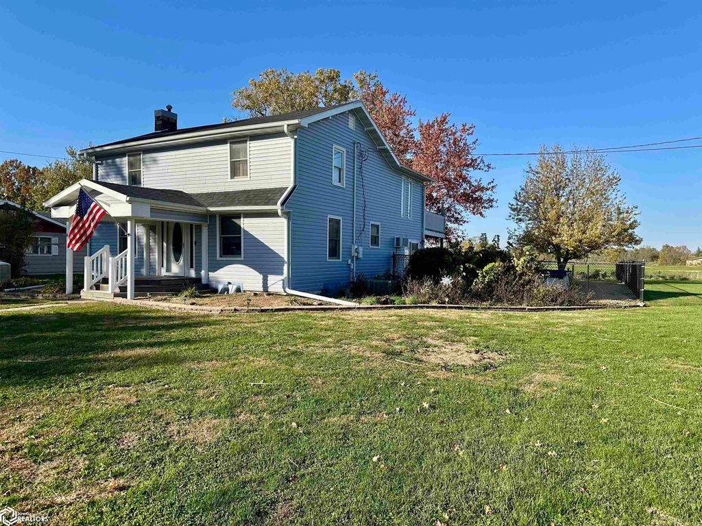 Photo of 801 Curtis Avenue, Chariton, IA 50049 (MLS # 6333465)