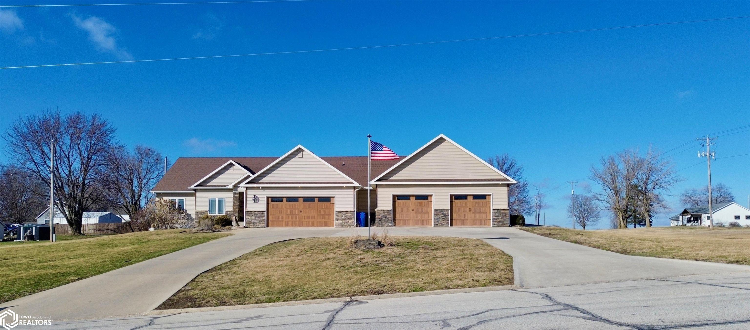 506 E Russell Street