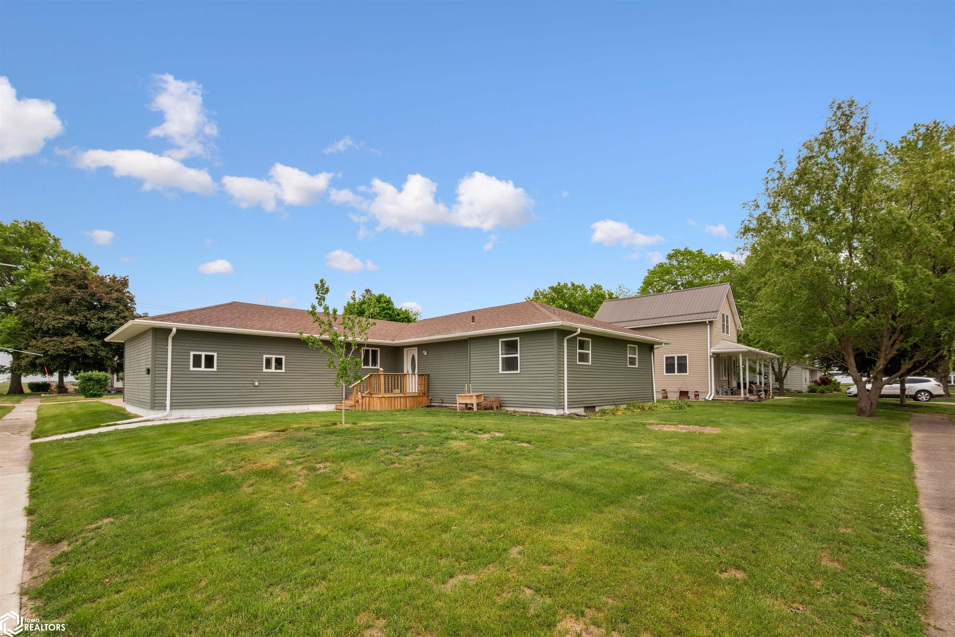 Photo 1 of 22 — 201 N 9th Street, Montezuma, IA 50171