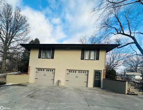 Tiny photo for 1301 Main St St, Ackley, IA 50601 (MLS # 6335435)