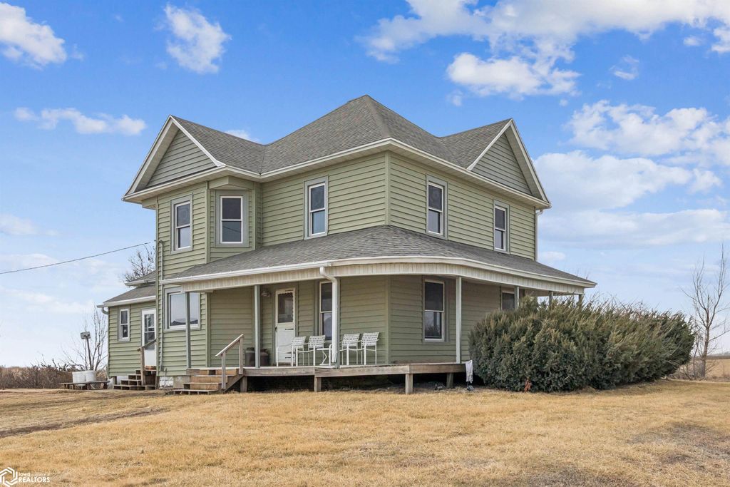 Photo of 1750 140th Street, Mount Pleasant, IA 52641 (MLS # 6336119)