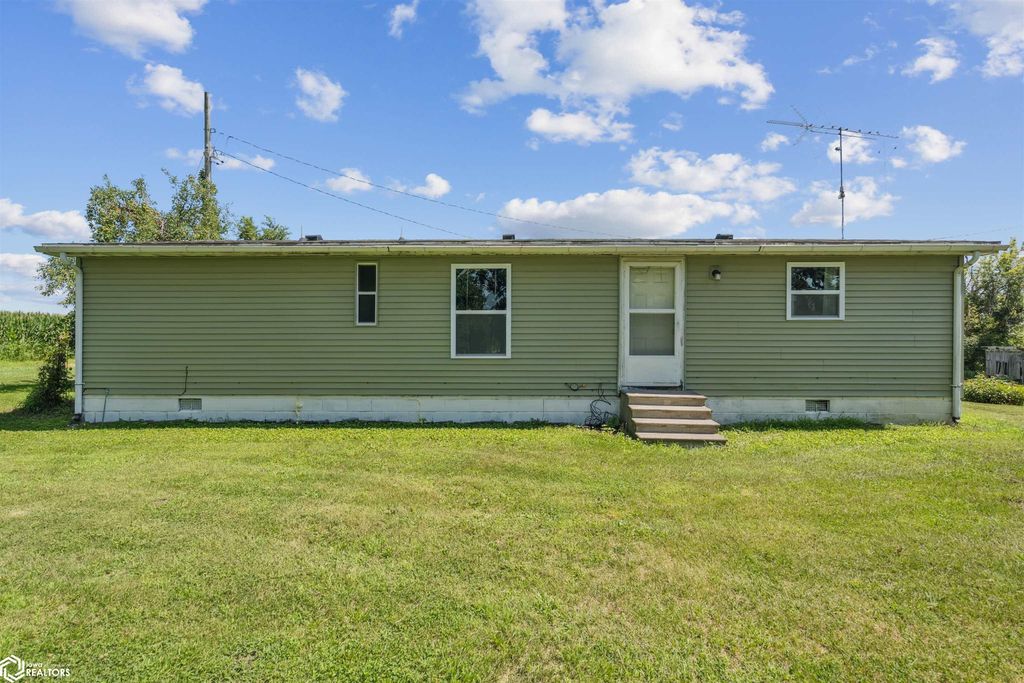 Photo of 2928 Graham Avenue, Mount Pleasant, IA 52641 (MLS # 6334800)