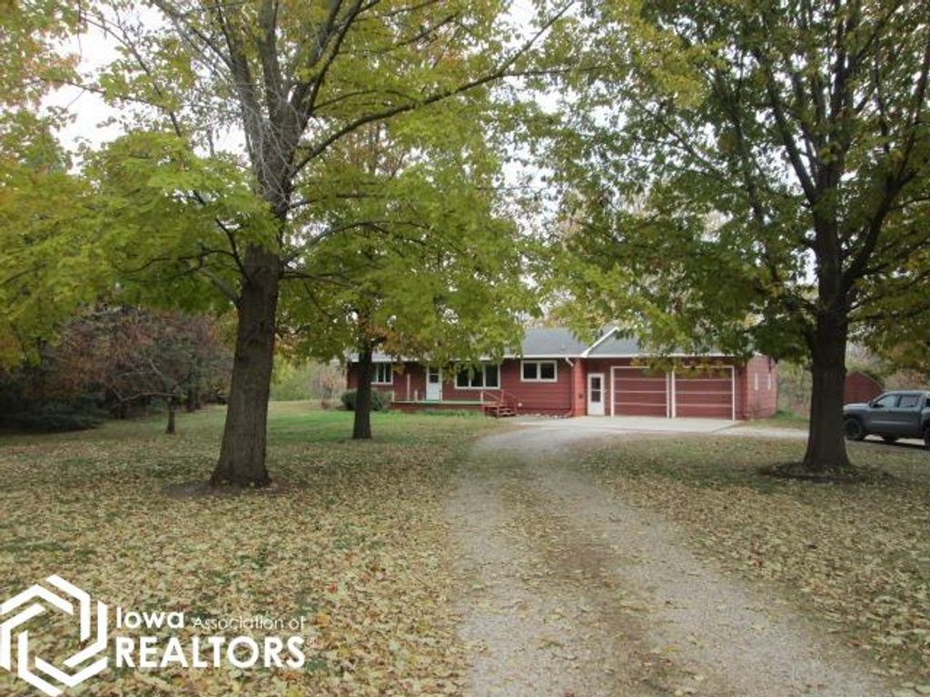 Photo of 312 1st St St NW, Belmond, IA 50421 (MLS # 6333485)