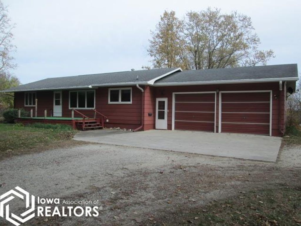 Photo of 312 1st St St NW, Belmond, IA 50421 (MLS # 6333485)