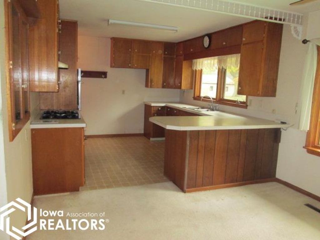 Photo of 312 1st St St NW, Belmond, IA 50421 (MLS # 6333485)