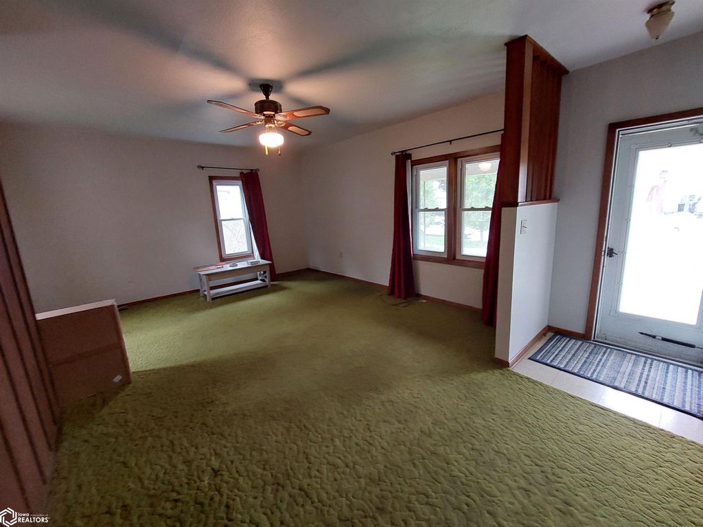 Photo of 808 Ninth Avenue, Shenandoah, IA 51601 (MLS # 6337679)