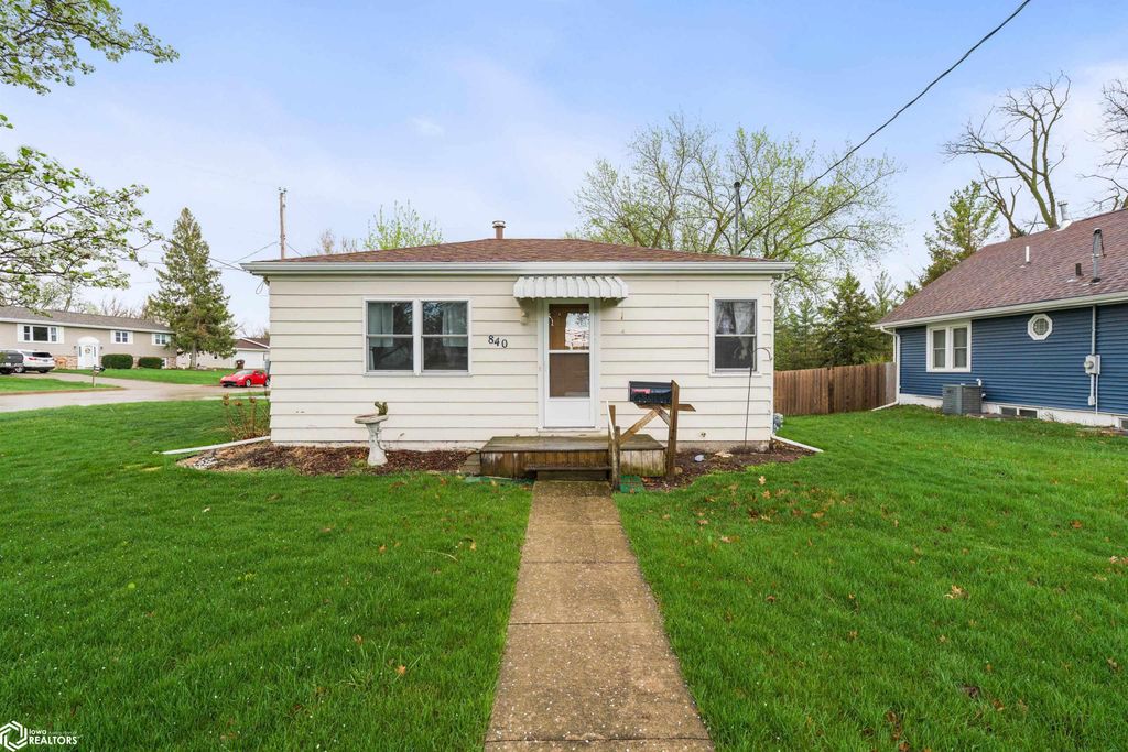 Photo of 840 C Avenue, Nevada, IA 50201 (MLS # 6337719)