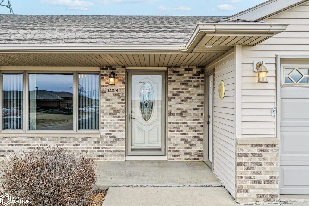 Photo of 1319 Woodland Drive, Carroll, IA 51401 (MLS # 6335036)