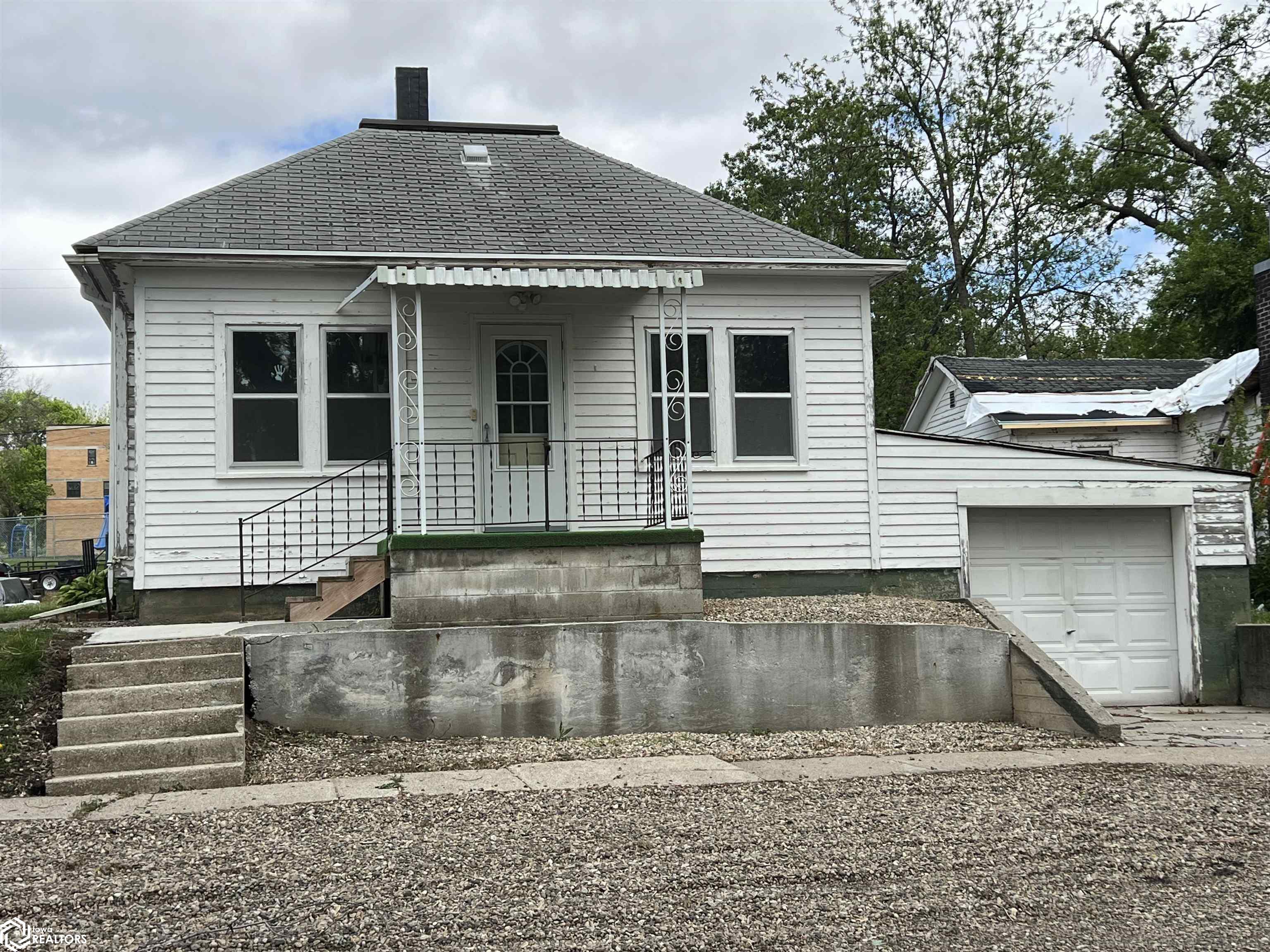 Photo 1 of 19 — 307 Cedar Avenue, Charter Oak, IA 51439