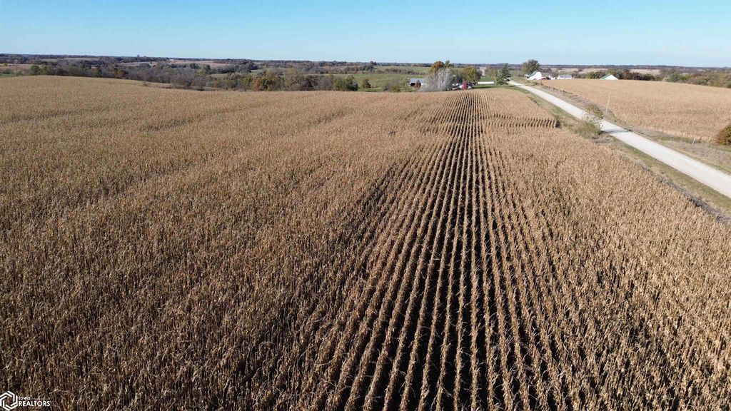 Photo of 32 A 160th Street, Bloomfield, IA 52537 (MLS # 6333393)