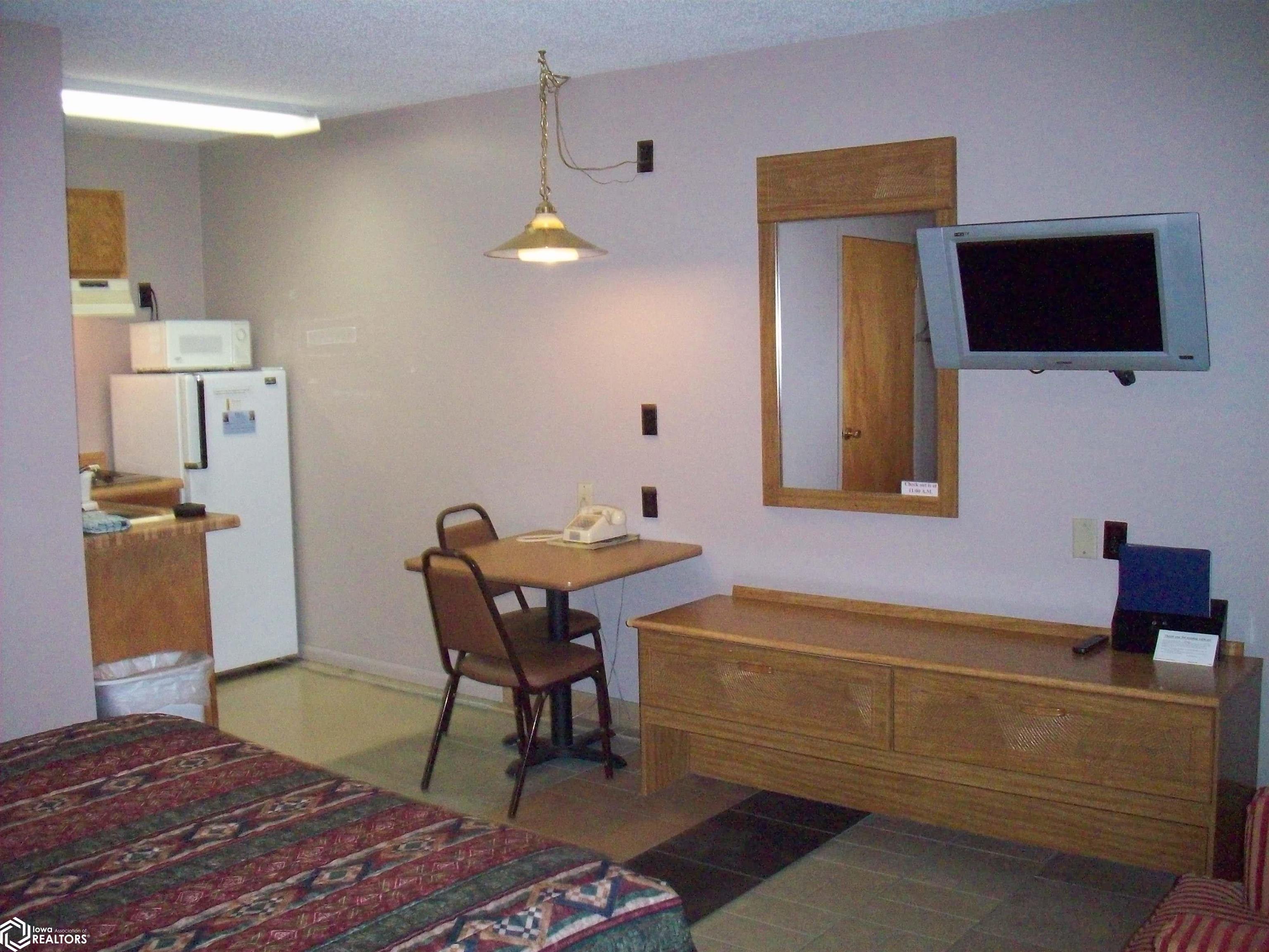 2520 /2518/2528 Mount Pleasant Street