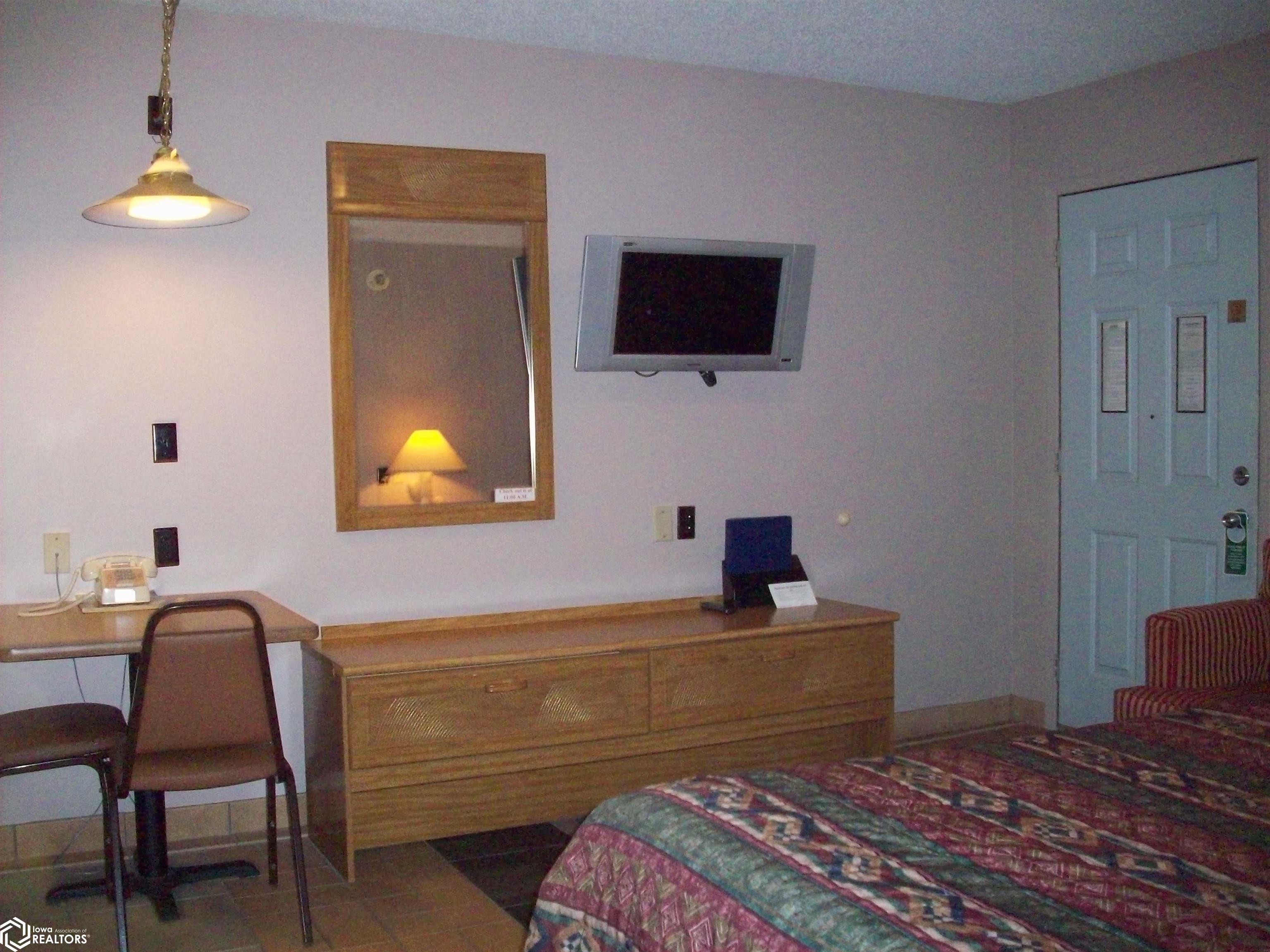 2520 /2518/2528 Mount Pleasant Street