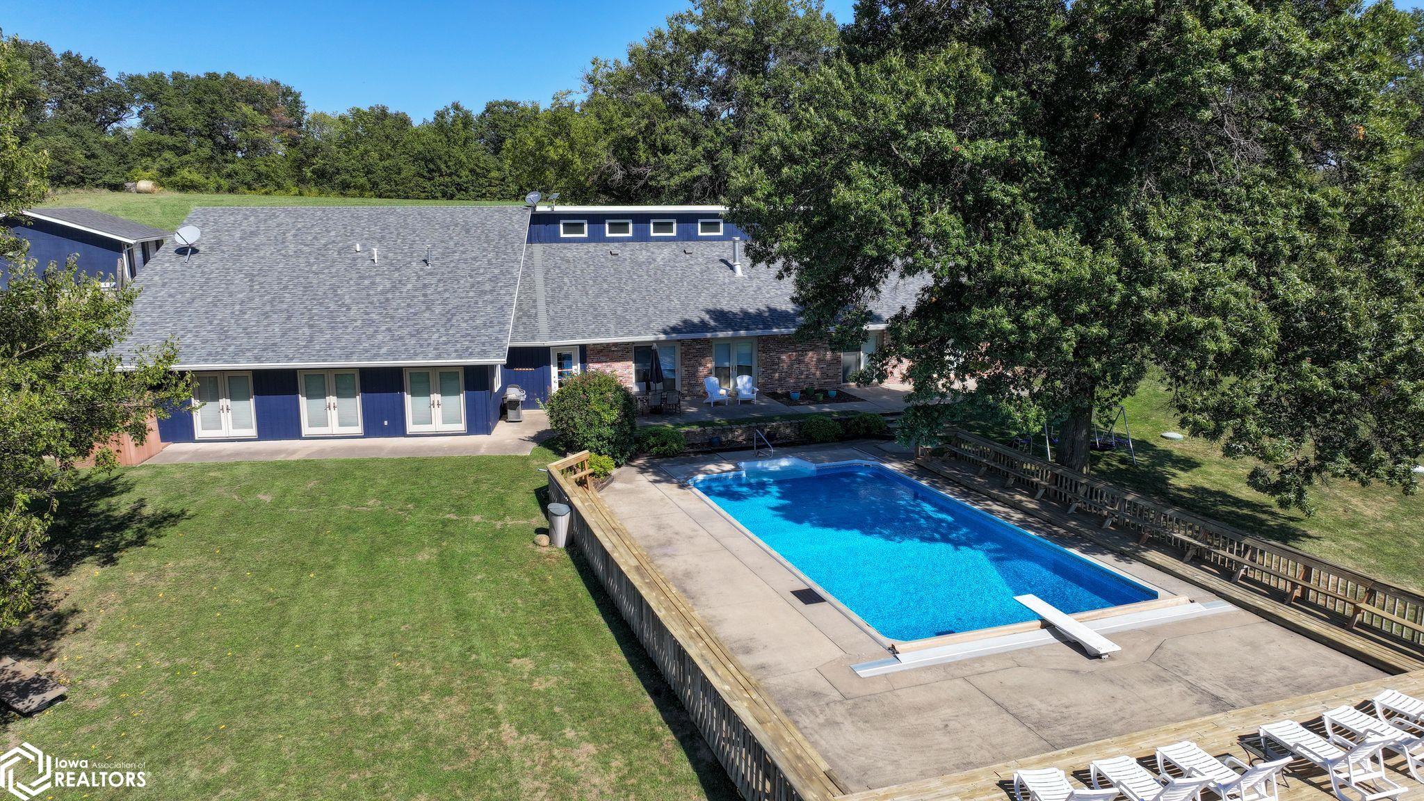 2038 W Finley Avenue