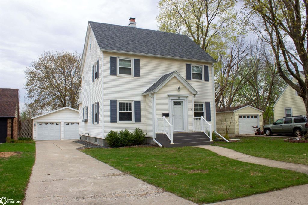 Photo of 425 S 4Th Street, Forest City, IA 50436 (MLS # 6337724)