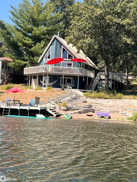 4220-4219 W Lakeshore Drive Brooklyn IA 52211