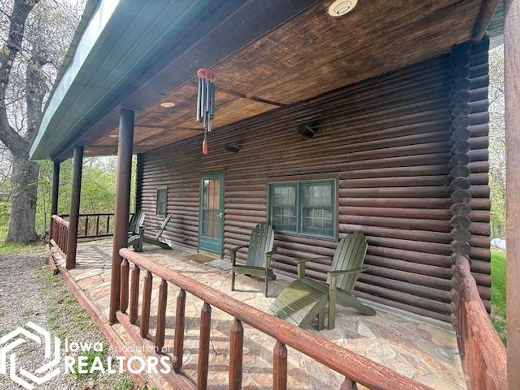 Photo of 4320 Shady Lane Drive, Brooklyn, IA 52211 (MLS # 6337641)