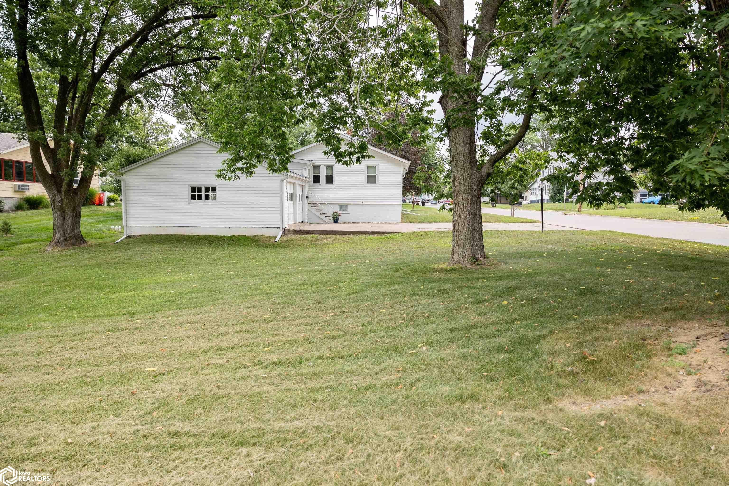 1001 N 8Th Street