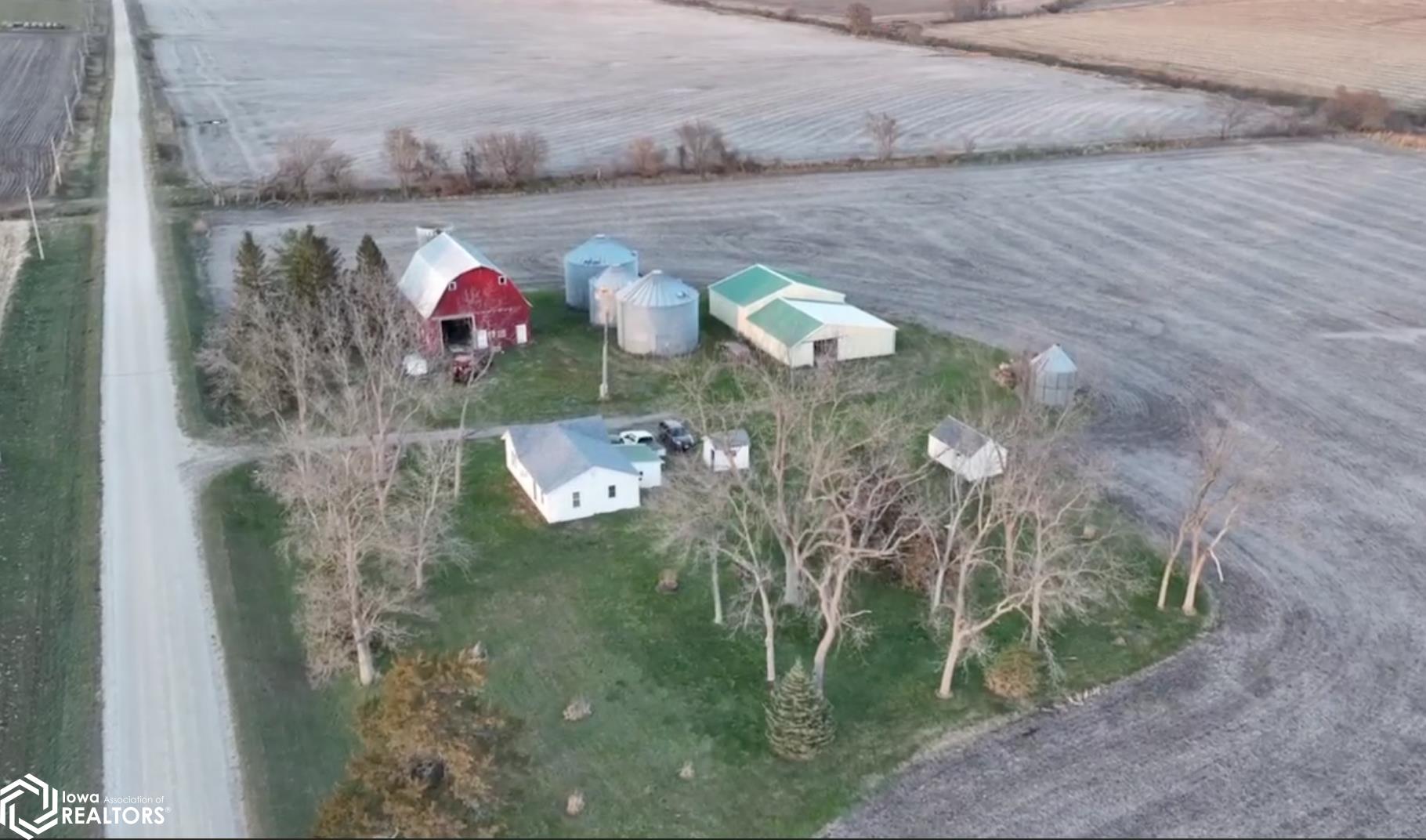 2704 Mockingbird Avenue