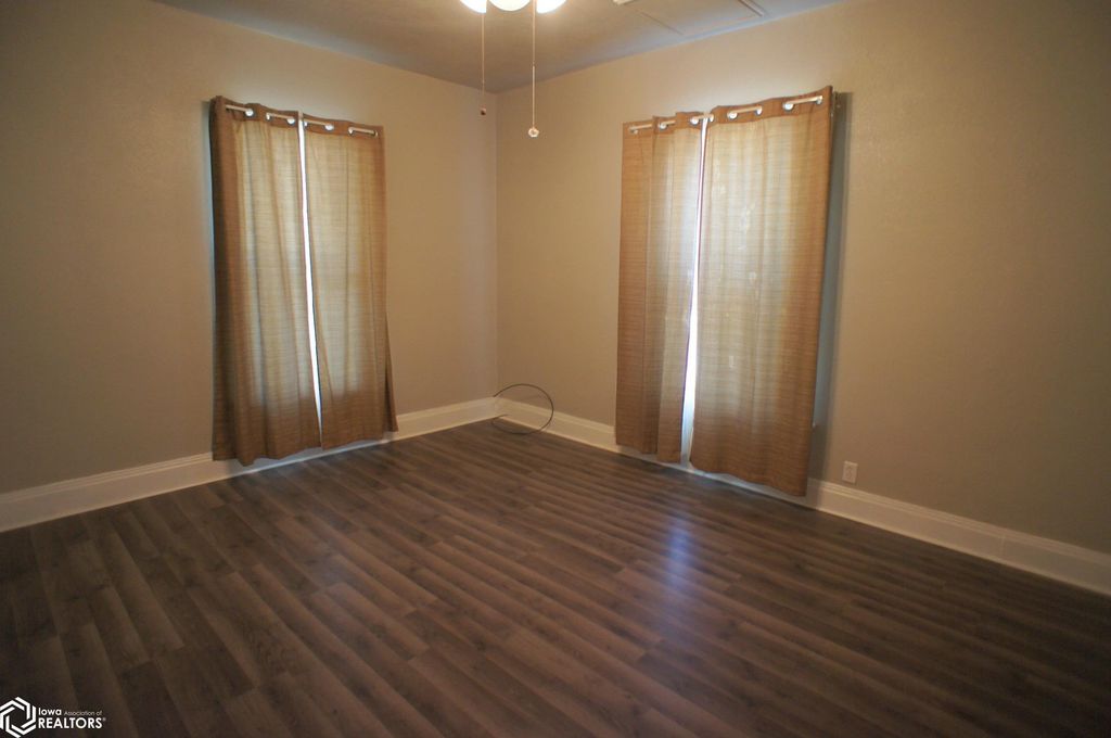 Photo of 1116 Bank Street, Webster City, IA 50595 (MLS # 6337609)