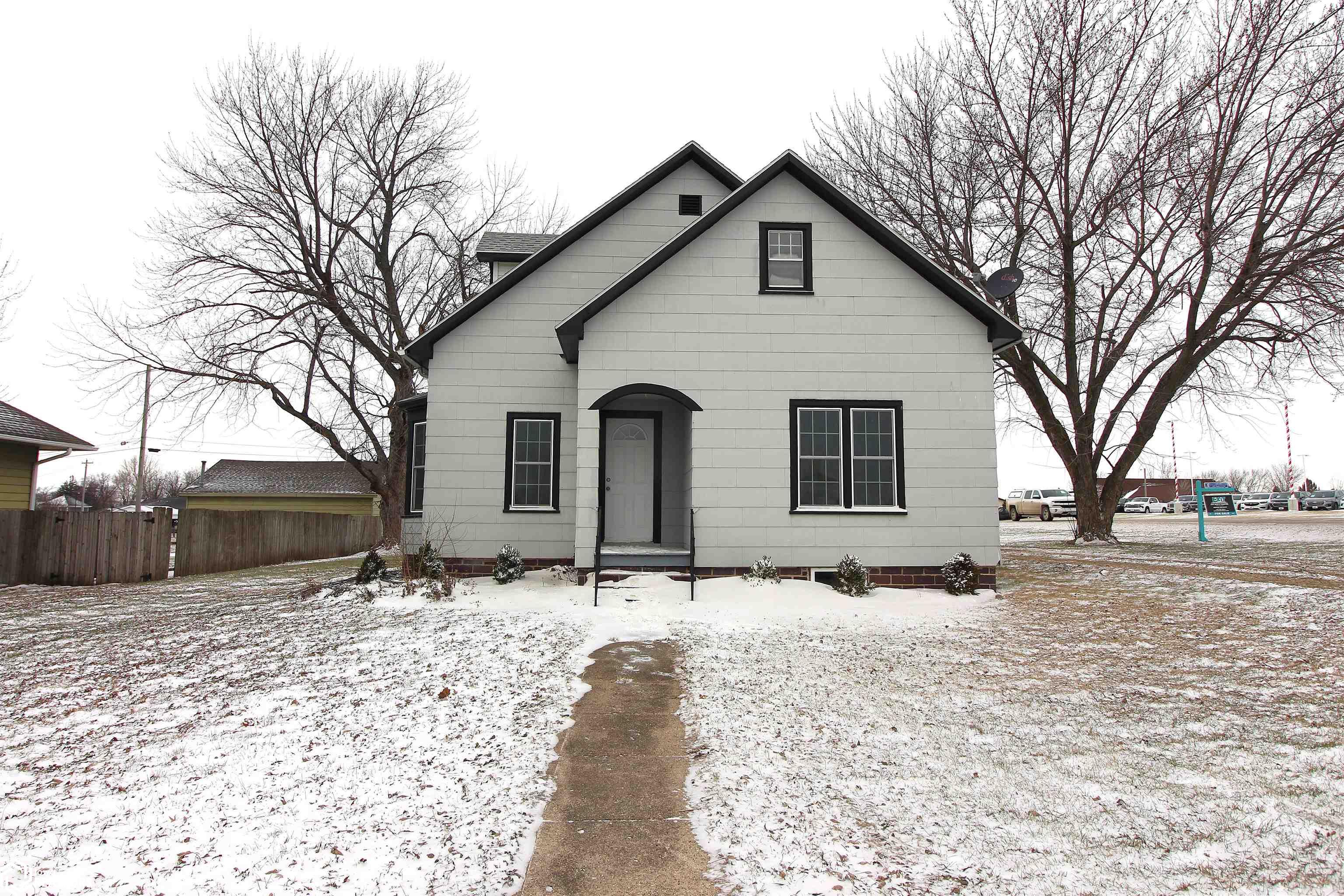807 Colorado Street - Photo 2