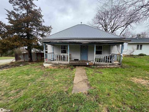 723 W Cass Street Osceola IA 50213