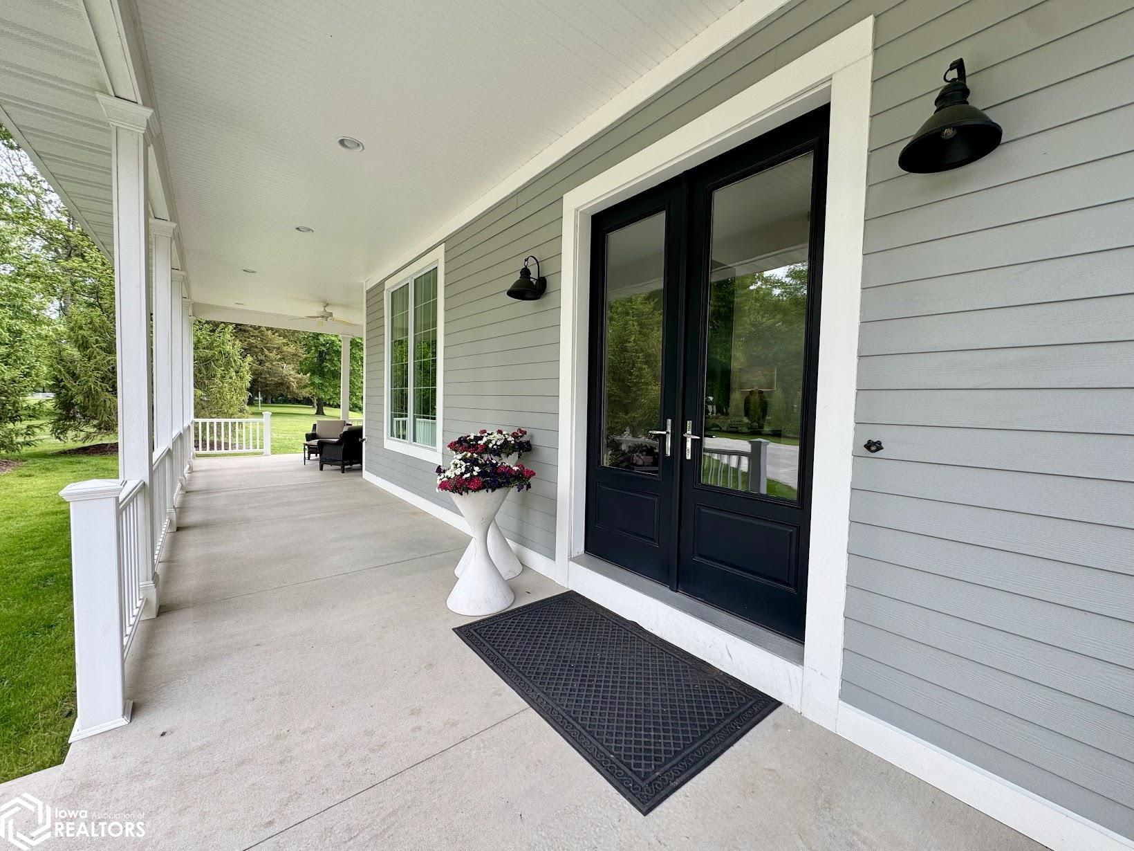 Burlington, Iowa, 52601, United States, 5 Bedrooms Bedrooms, ,5 BathroomsBathrooms,Residential,Active,2052140