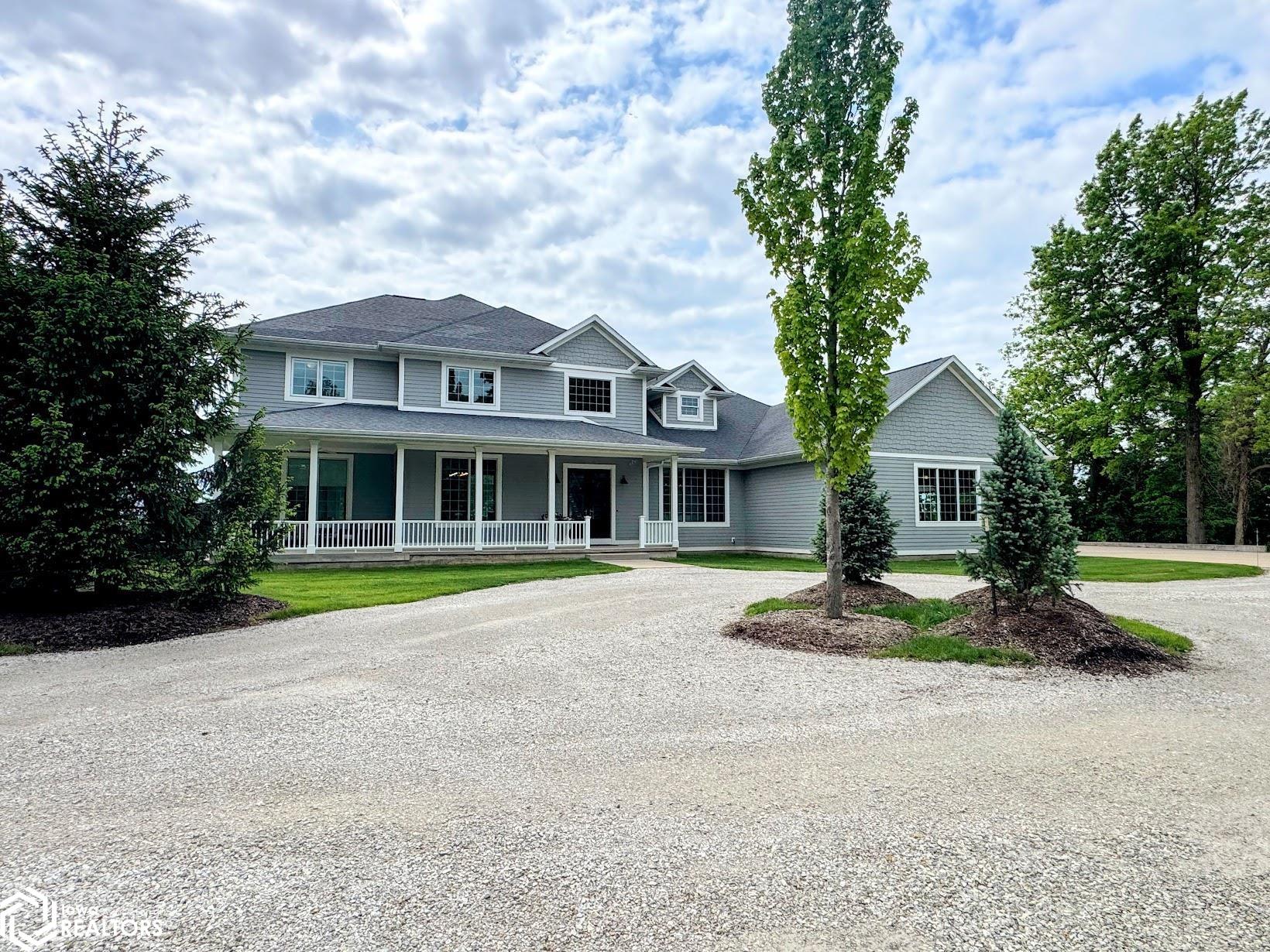 Burlington, Iowa, 52601, United States, 5 Bedrooms Bedrooms, ,5 BathroomsBathrooms,Residential,Active,2052140