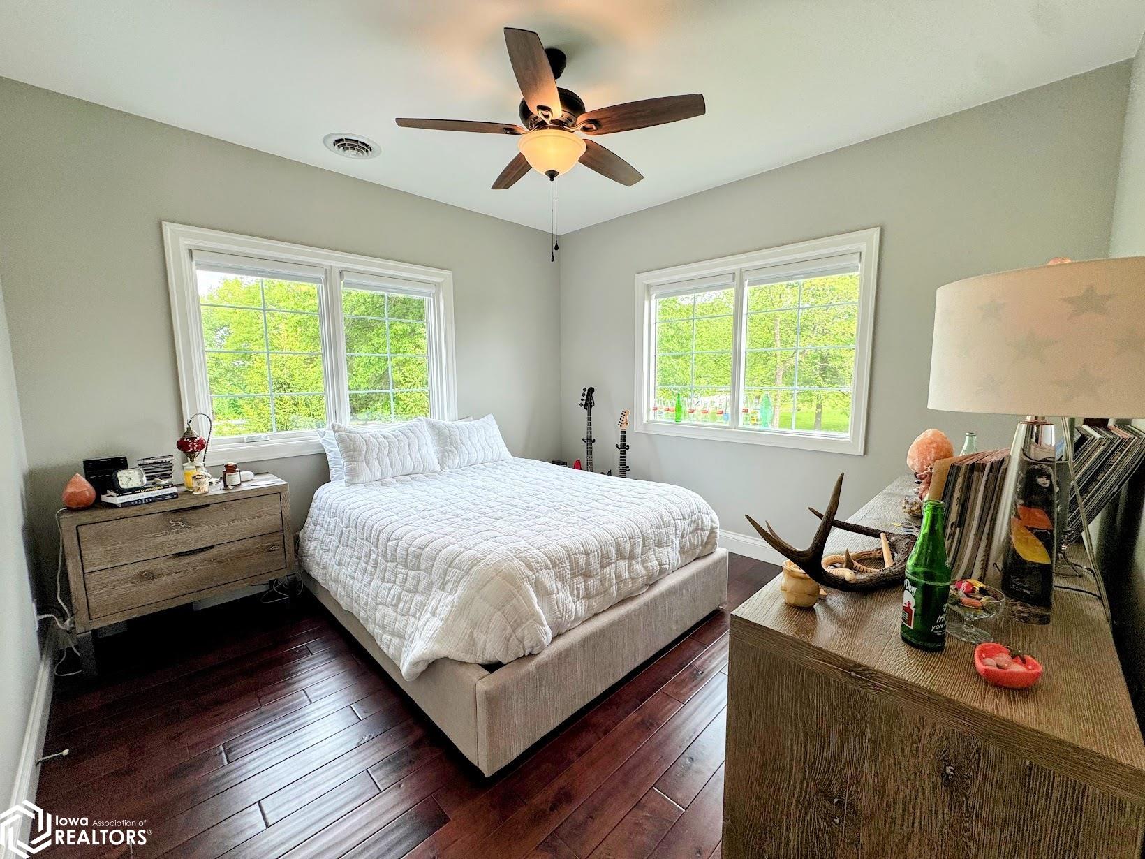 Burlington, Iowa, 52601, United States, 5 Bedrooms Bedrooms, ,5 BathroomsBathrooms,Residential,Active,2052140