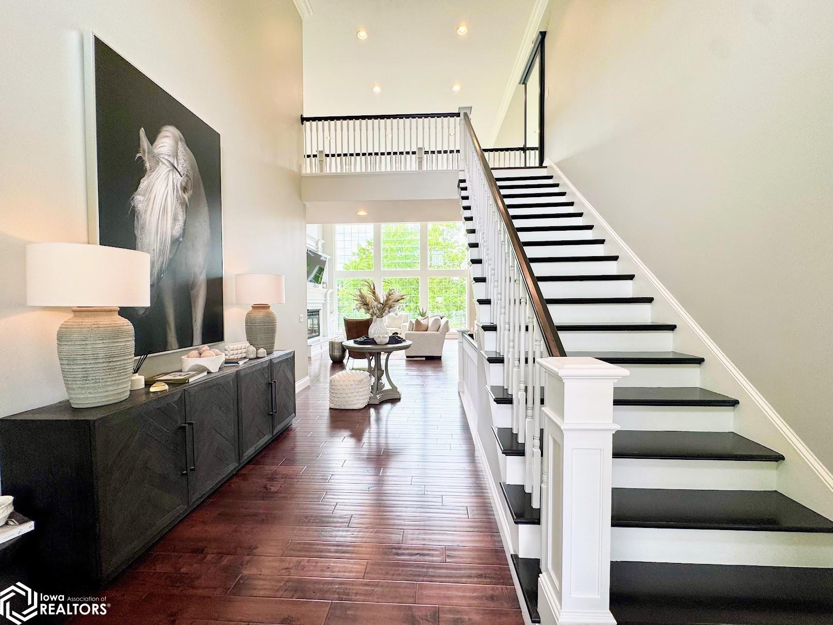 Burlington, Iowa, 52601, United States, 5 Bedrooms Bedrooms, ,5 BathroomsBathrooms,Residential,Active,2052140