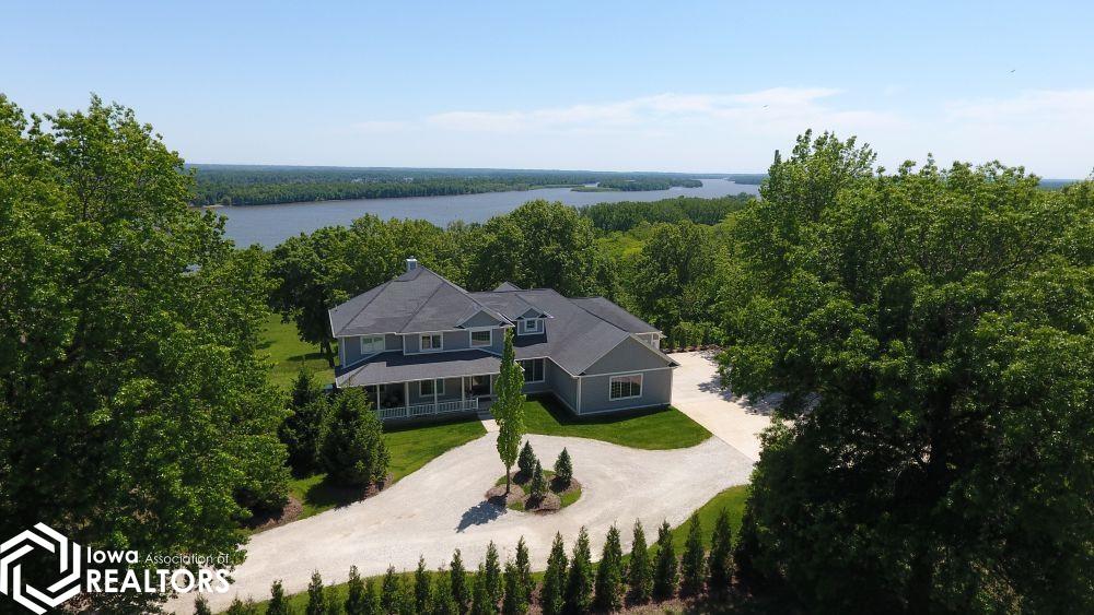 Burlington, Iowa, 52601, United States, 5 Bedrooms Bedrooms, ,5 BathroomsBathrooms,Residential,Active,2052140