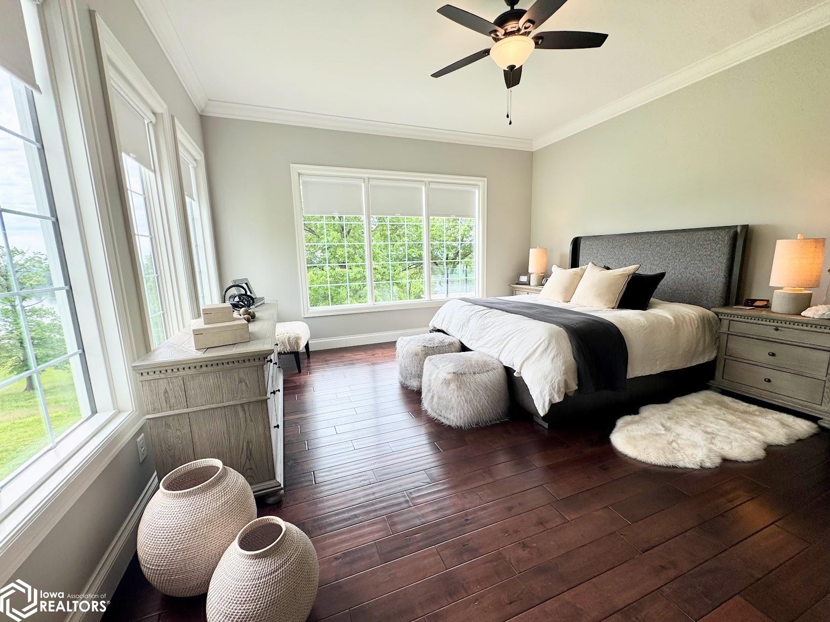 Burlington, Iowa, 52601, United States, 5 Bedrooms Bedrooms, ,5 BathroomsBathrooms,Residential,Active,2052140