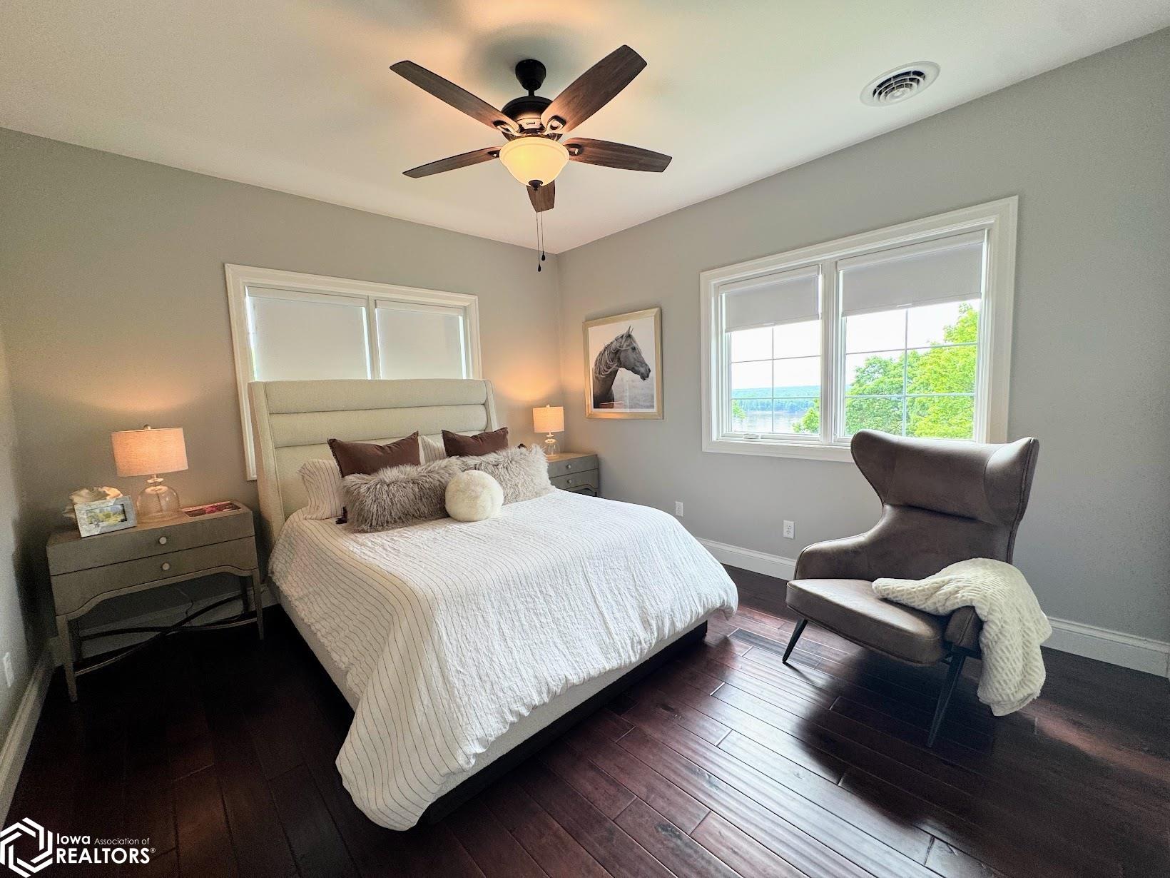 Burlington, Iowa, 52601, United States, 5 Bedrooms Bedrooms, ,5 BathroomsBathrooms,Residential,Active,2052140