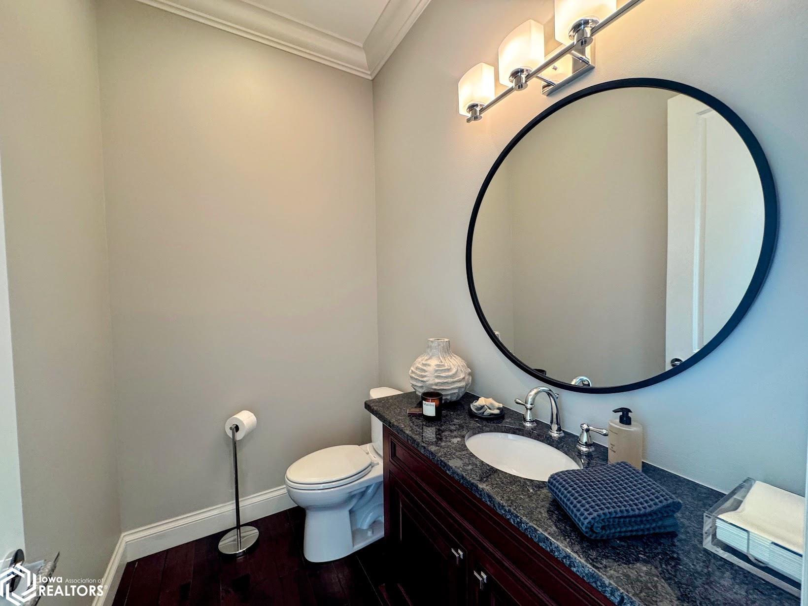 Burlington, Iowa, 52601, United States, 5 Bedrooms Bedrooms, ,5 BathroomsBathrooms,Residential,Active,2052140