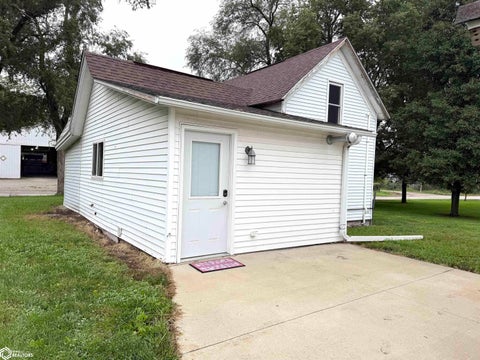 Tiny photo for 412 N Locust Street, Winfield, IA 52659 (MLS # 6343028)