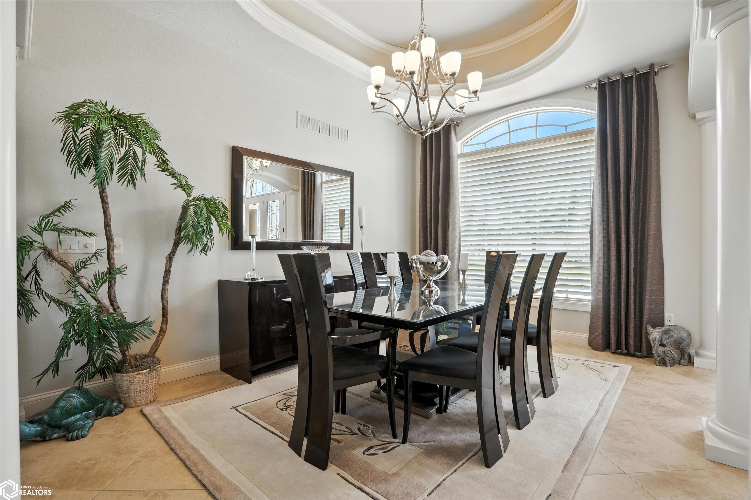 5632 Clubhouse Drive