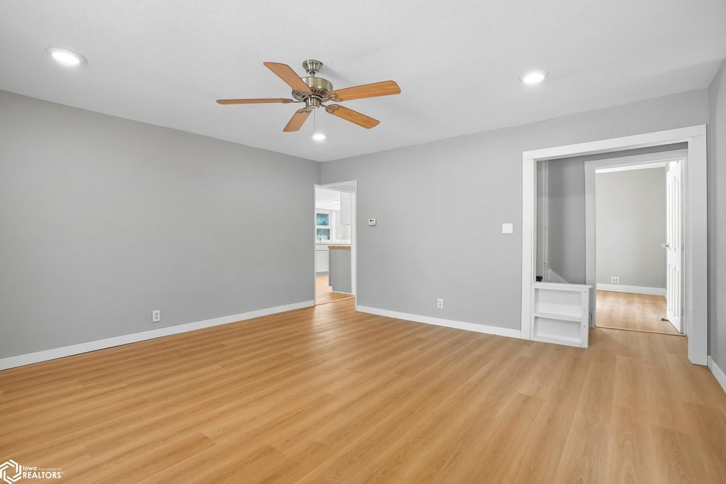 Photo of 106 E Harlen St, Mount Pleasant, IA 52641 (MLS # 6332431)