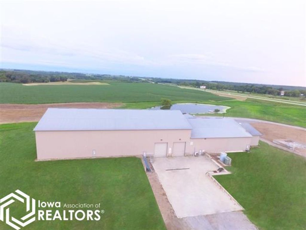 Photo of 3187 320 St St, Crawfordsville, IA 52621 (MLS # 6334993)