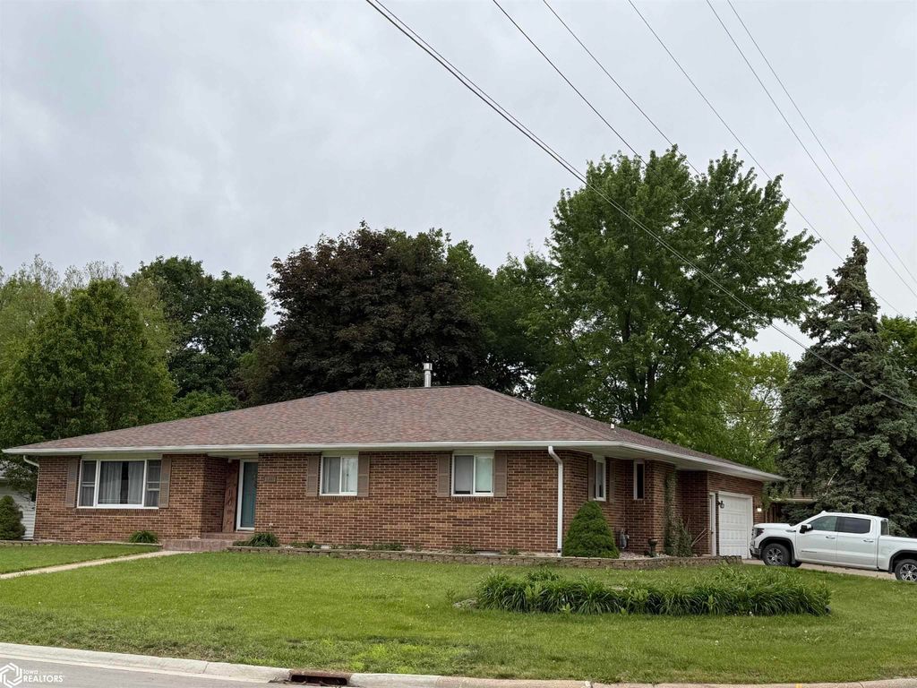 Photo of 1101 5th Avenue SW Ave, Humboldt, IA 50548 (MLS # 6335004)