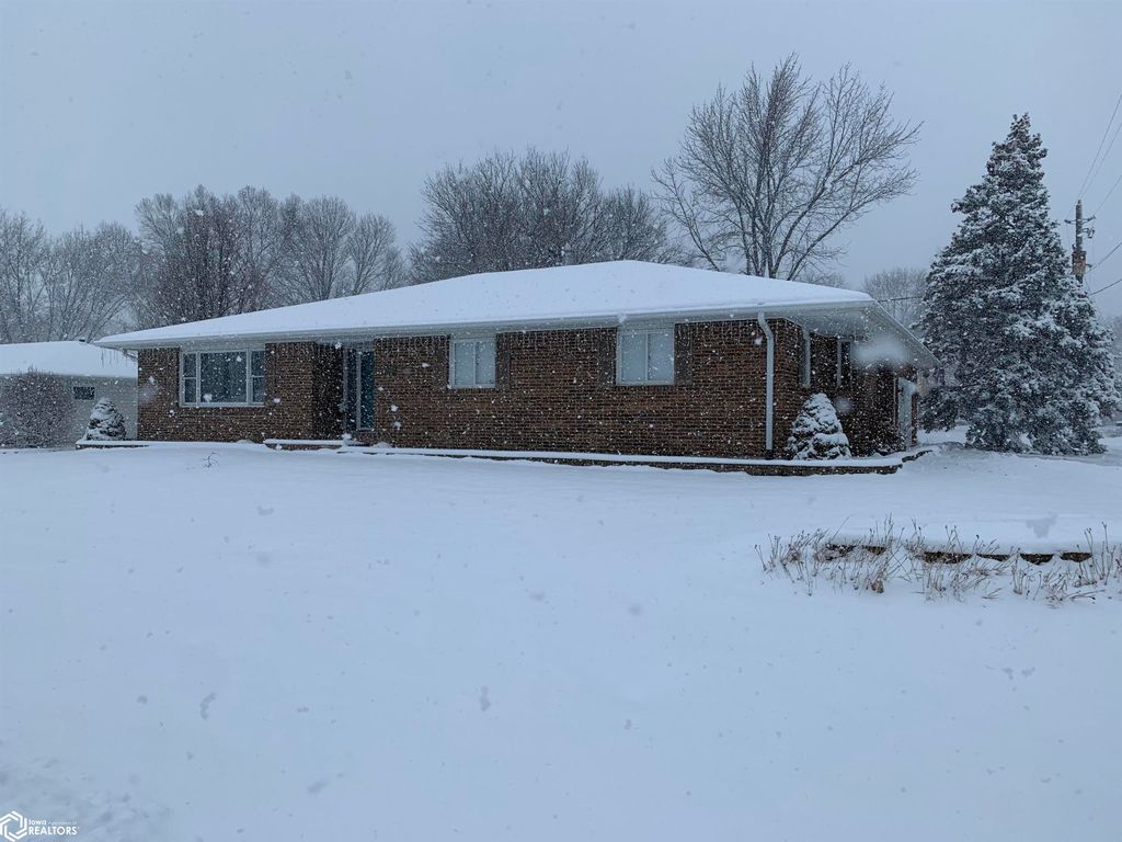 Photo of 1101 5th Avenue SW Ave, Humboldt, IA 50548 (MLS # 6335004)
