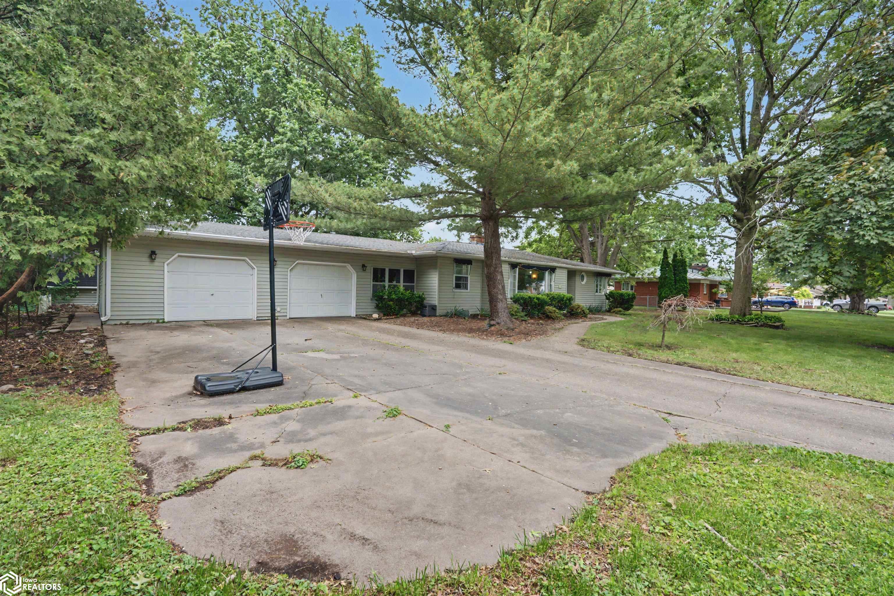 1400 Hagemann Avenue
