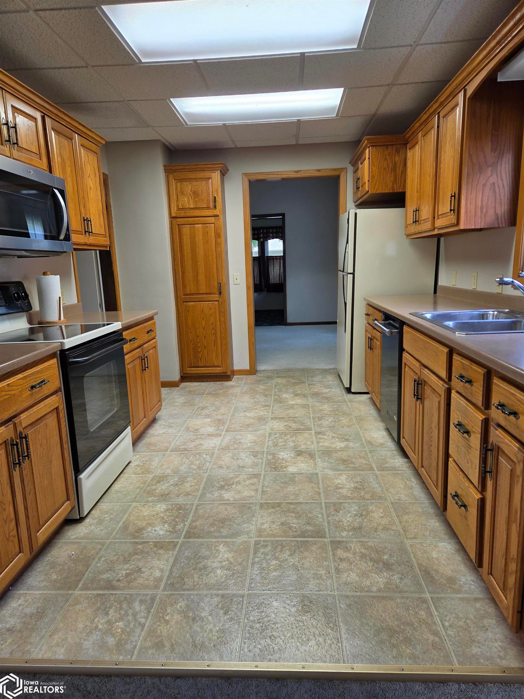 505 S Wooster Street - Photo 3