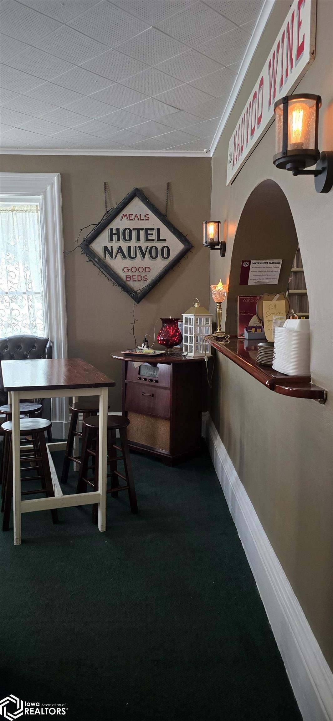 1290 Mulholland Street