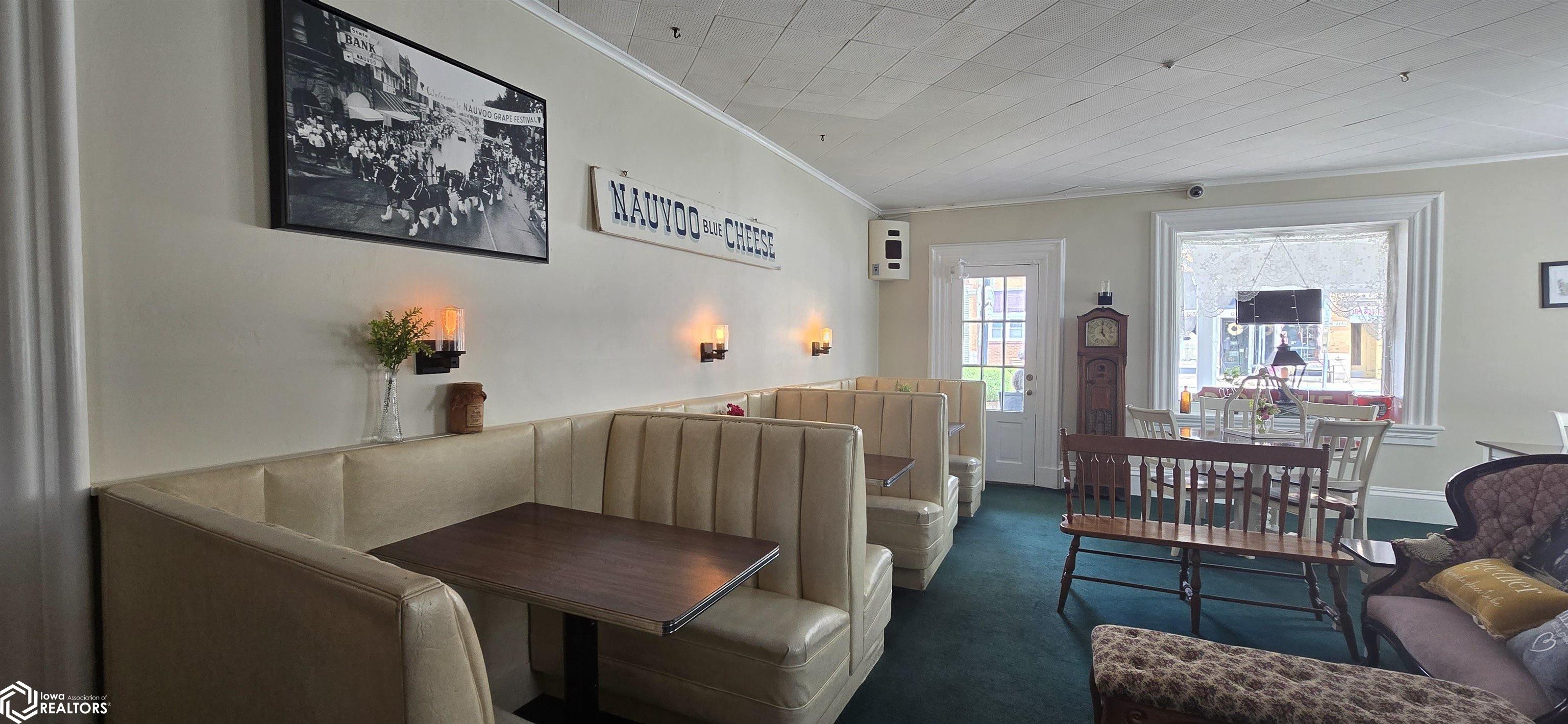 1290 Mulholland Street