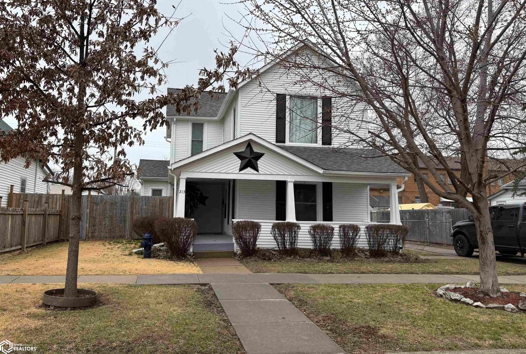 Photo of 213 S Moore Street, Ottumwa, IA 52501 (MLS # 6336271)