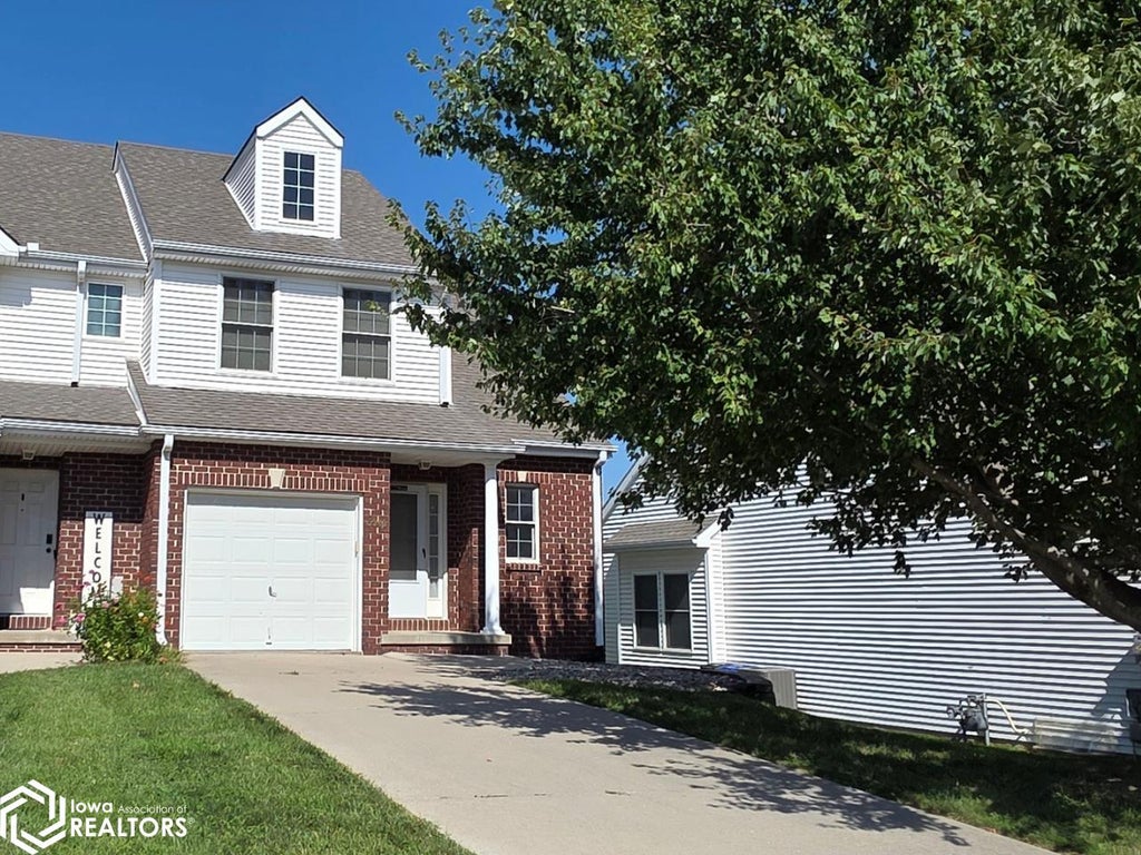 Photo of 5360 Lynch Circle, Council Bluffs, IA 51503 (MLS # 6342421)