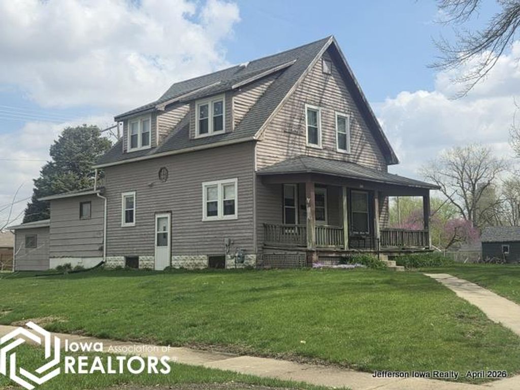Photo of 300 E Monroe Street, Jefferson, IA 50129 (MLS # 6337570)