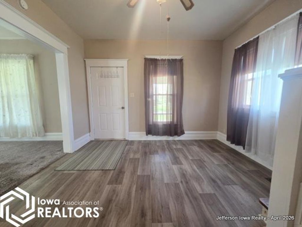 Photo of 300 E Monroe Street, Jefferson, IA 50129 (MLS # 6337570)