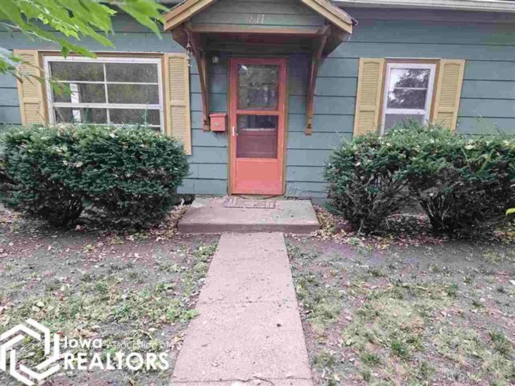 Photo of 811 S 5th Street St, Fairfield, IA 52556 (MLS # 6336318)